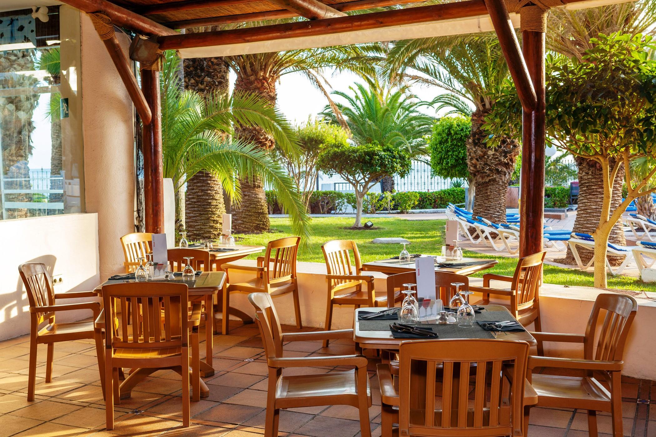 Отель Sol Lanzarote Пуэрто дель Кармен Экстерьер фото