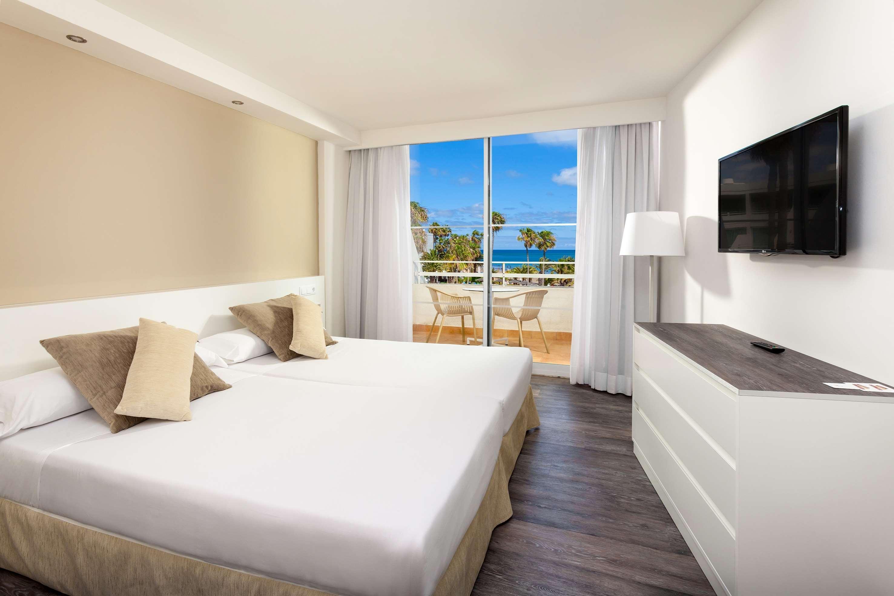 Отель Sol Lanzarote Пуэрто дель Кармен Экстерьер фото
